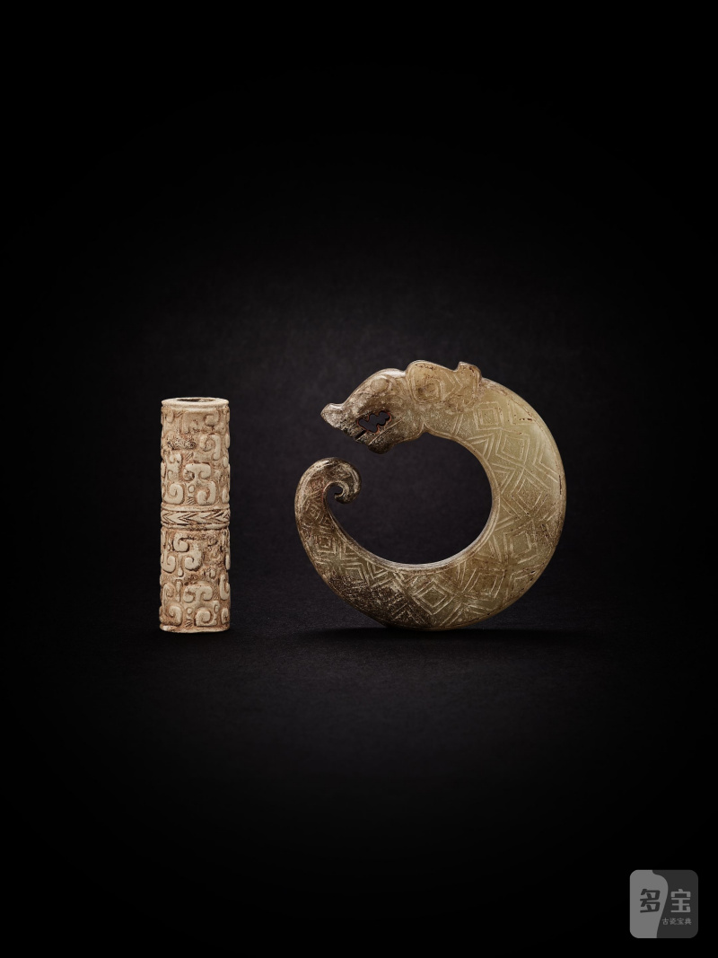 周　勾雲紋玉管 | A JADE TUBULAR ORNAMENT - 图2